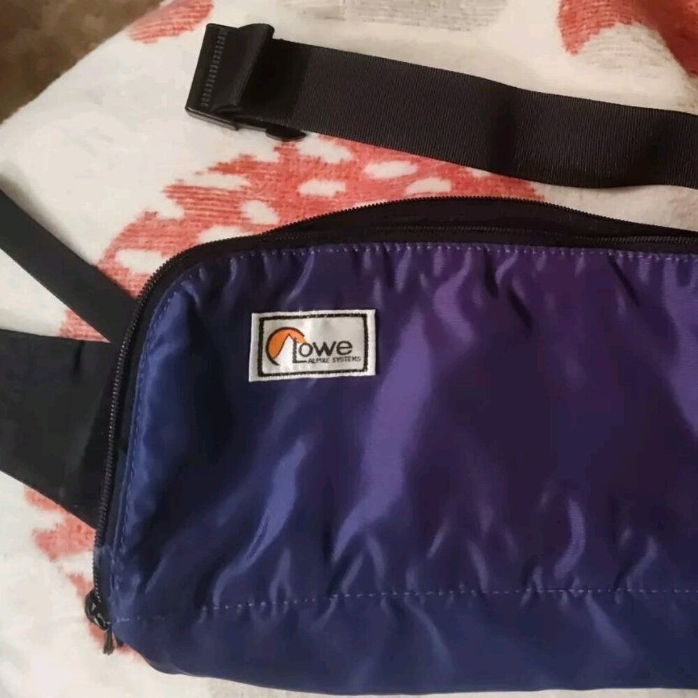 Vintage Lowe Alpine Waist Pack Bag Fanny Pouch Purple